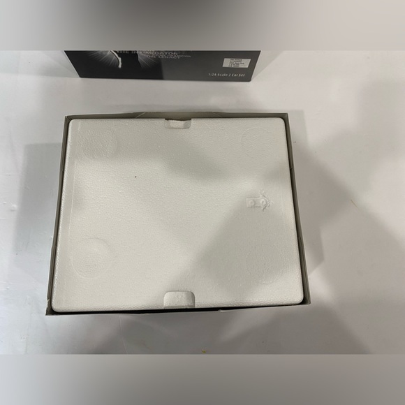 Dale Earnhardt #3 Foundation Legacy 2003 Chevrolet Monte Carlo 1:24 Action - Picture 4 of 5